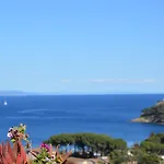 Ξενοδοχείο με διαμερίσματα Elba 3*