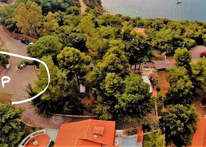 מלון דירות Elba 4*