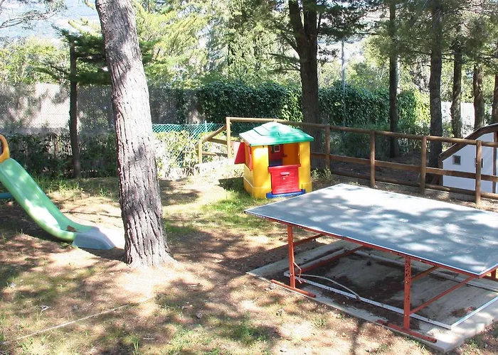 מלון דירות Elba 4*