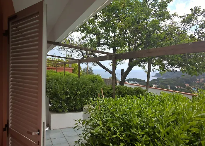 מלון דירות Elba 4*